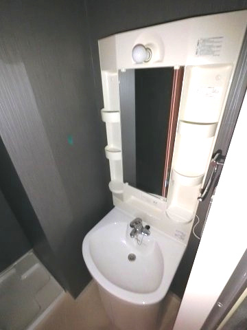 FORESTA西船橋の独立洗面台