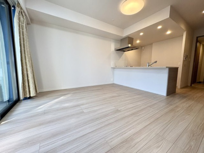 【居間・リビング】 | グランドサンリヤン百道一丁目