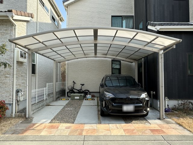 神戸市西区伊川谷町長坂戸建の駐車場