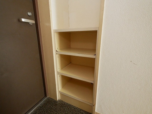 ハイネス五条の収納