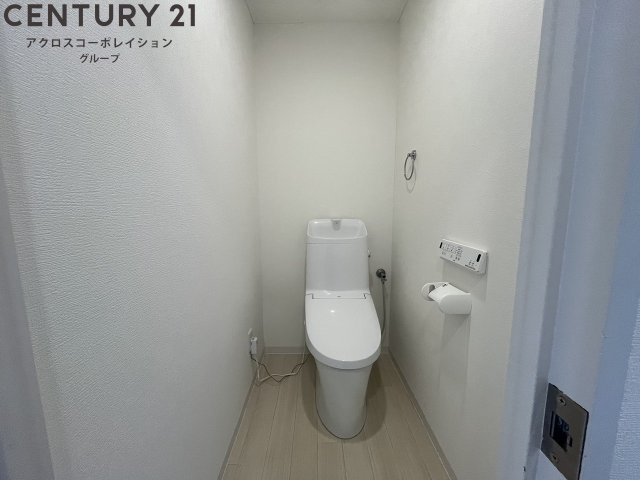 ウォシュレット付きのトイレです♪