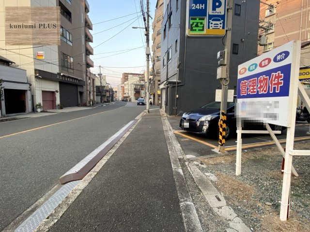 大阪市東成区中道3丁目の前面道路含む現地写真