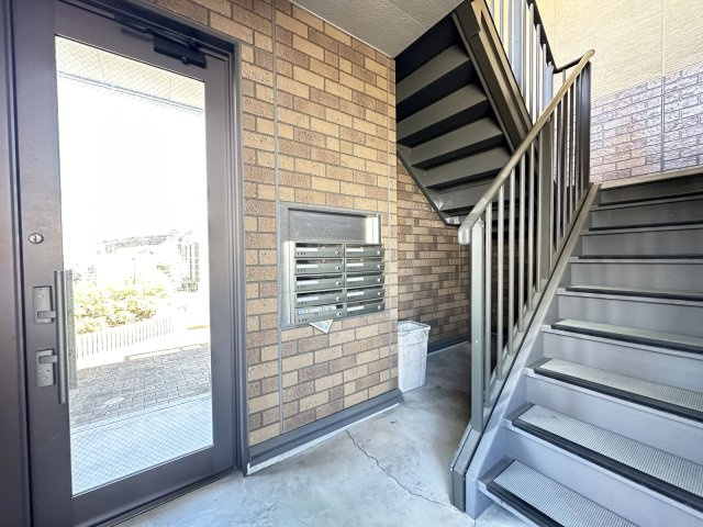 ヴィヴレ北金田のロビー