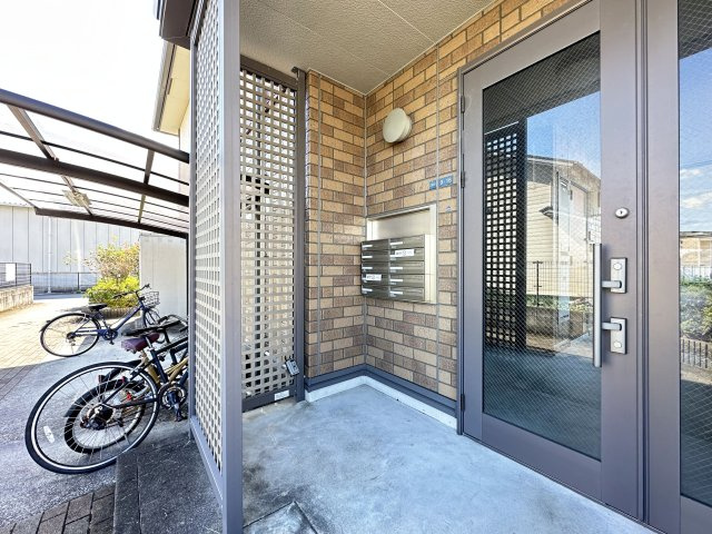 ヴィヴレ北金田のロビー