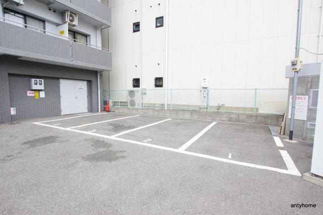 エスリード福島第2　仲介手数料無料の駐車場