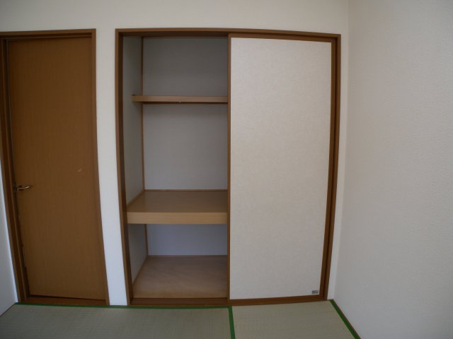 ボナール白水　1棟の収納