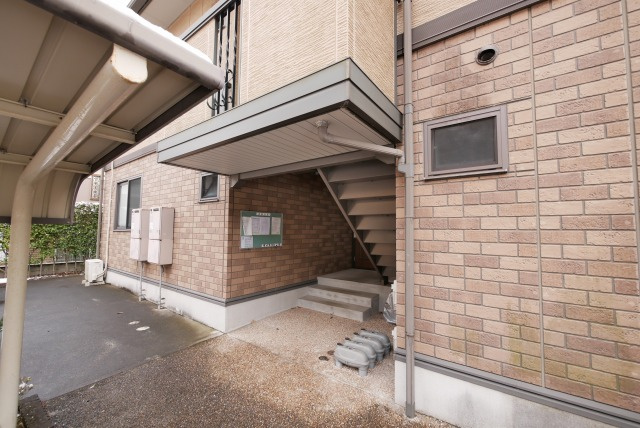 フォレ・ドミールのエントランス|別号数タイプ