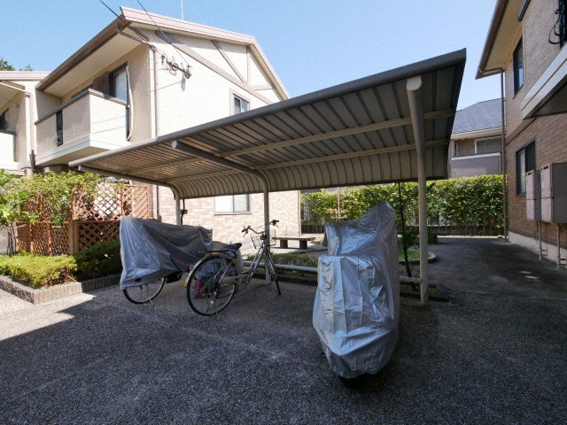 フォレ・ドミールの駐車場|別号数タイプ