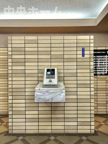 ダイアパレス柴又の防犯設備|【オートロック】オートロックシステムでセキュリティ充実。当たり前ですが、安全で安心して暮らすのって大事ですよね。お探しのご条件でオートロック付きの物件を探す方も多いですがやはりセキュリティは大事です。