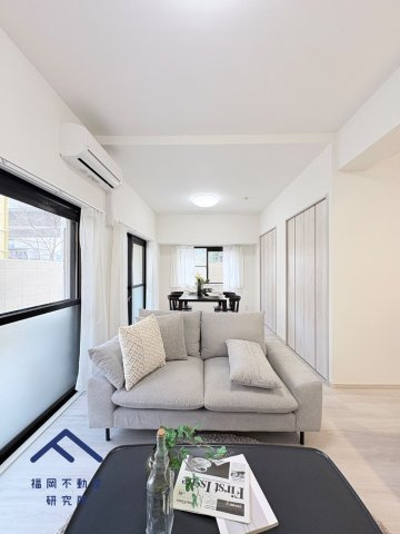 エクレール片江の居間・リビング