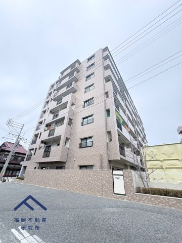 エクレール片江の外観