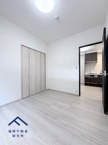 エクレール片江の洋室