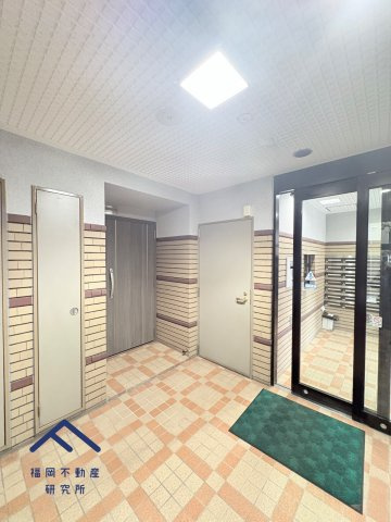 エクレール片江のエントランス