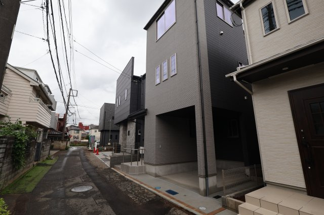 《仲介手数料無料》上尾市谷津１丁目10-20新築一戸建てハートフルタウンの外観