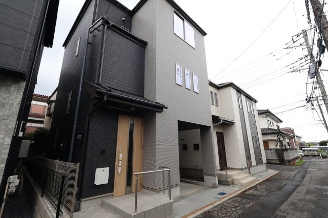 《仲介手数料無料》上尾市谷津１丁目10-20新築一戸建てハートフルタウンの外観