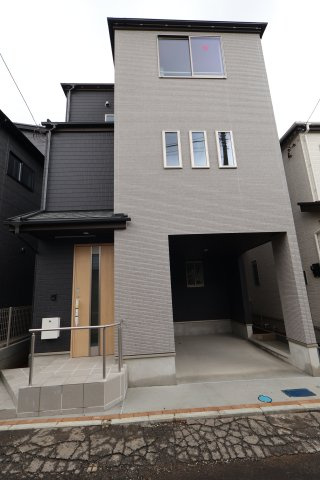 《仲介手数料無料》上尾市谷津１丁目10-20新築一戸建てハートフルタウンの外観|撮影日 2026年6月9日 11:00 曇り