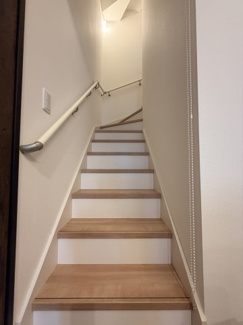 【その他】 | さいたま市南区大谷口　貸戸建 | 2階へ上がる階段です！