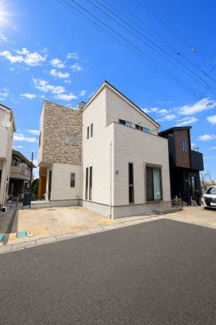 【外観】 | さいたま市南区大谷口　貸戸建 | 築5年の貸戸建のご紹介です！
※一部加工しております。