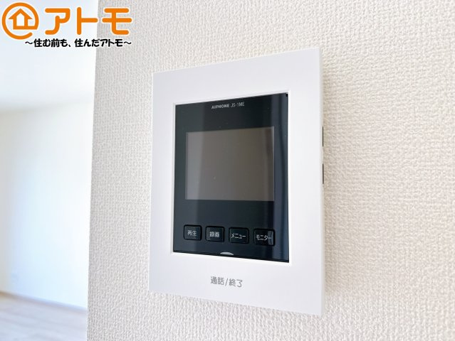 【防犯設備】 | 焼津市石津　新築戸建　全1棟 | TVモニター付きインターホンは訪問者を確認することができて、防犯性に優れています♪