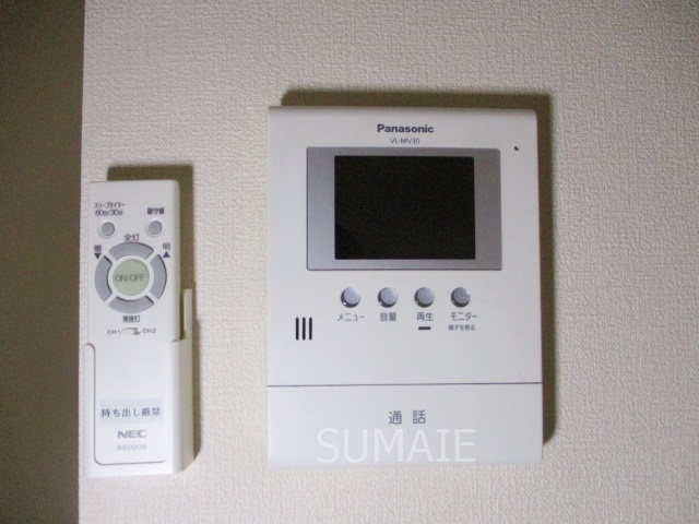 シャーメゾン川口Ｂのセキュリティ|TVモニター付きインターホン☆