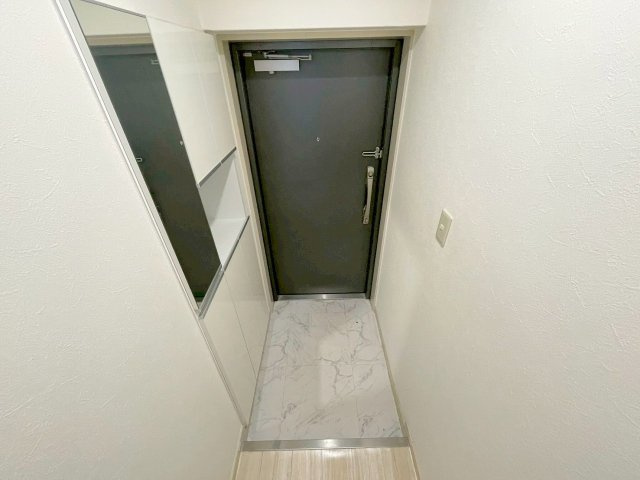 サンロイヤルハイツの玄関