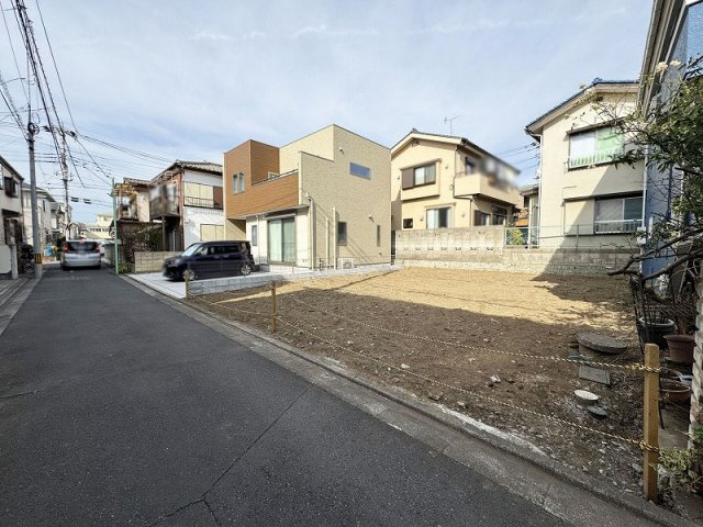【前面道路含む現地写真】 | 富士見市鶴瀬西3丁目　建築条件付売地　全1区画　(ふじみ野店) | 周辺環境も併せてご案内いたします。
お気軽にお問い合わせください！