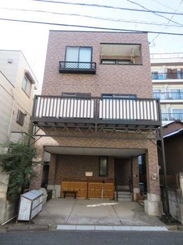 中野区東中野１丁目のビル