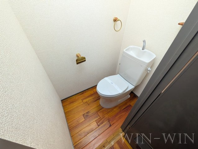 ユトリロ牧野のトイレ|イメージ（同建物内別部屋の写真です）