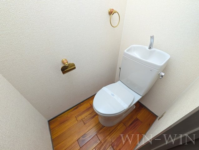 ユトリロ牧野のトイレ|イメージ（同建物内別部屋の写真です）