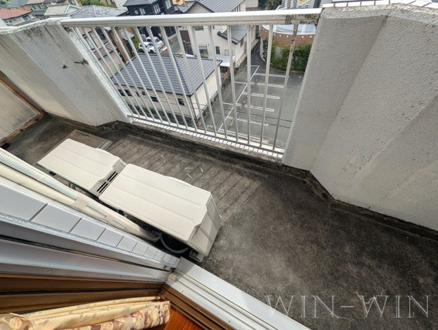 ユトリロ牧野のバルコニー|イメージ（同建物内別部屋の写真です）