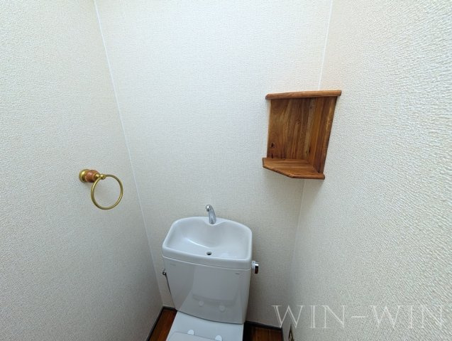 ユトリロ牧野のトイレ|イメージ（同建物内別部屋の写真です）