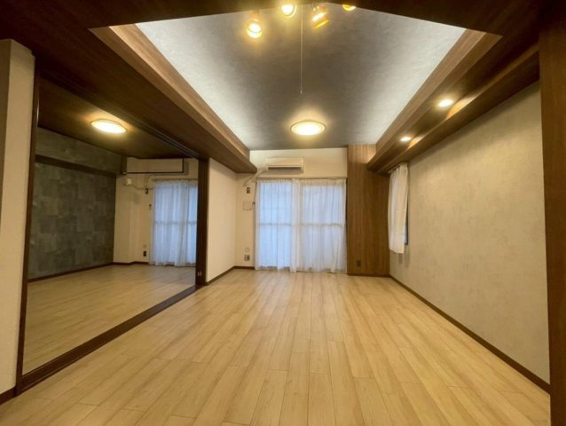 藤和天王台ハイタウン1号館の居間・リビング