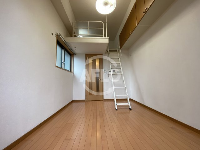 エステムコート梅田茶屋町デュアルスペースの洋室|エステムコート梅田茶屋町デュアルスペース　洋室