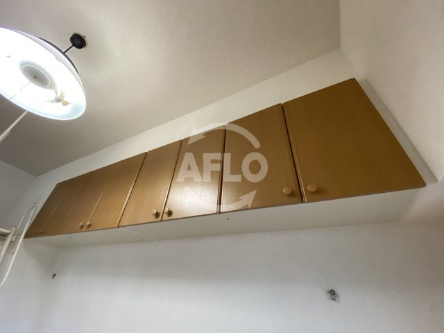 エステムコート梅田茶屋町デュアルスペースの収納|エステムコート梅田茶屋町デュアルスペース　上部収納