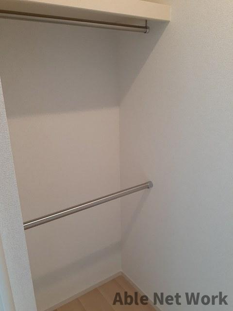 アベニール Vの収納|クローゼット