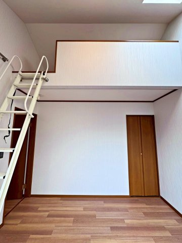 守口市高瀬町の洋室|ロフト付き洋室