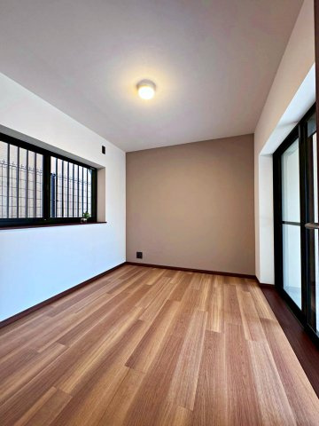 守口市高瀬町の洋室