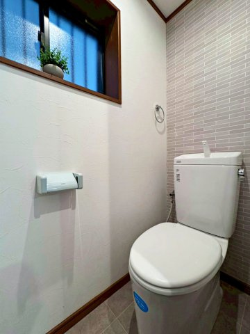 守口市高瀬町のトイレ|トイレ2か所付きです。