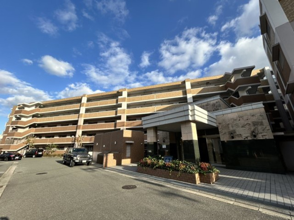 エス・バイ・エルクラスタ富雄の画像