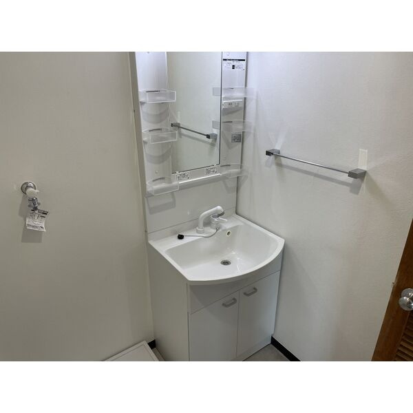 岡崎市日名南町の賃貸マンションの洗面所