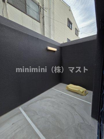 プレサンス天王寺ヴィヴァンの駐車場