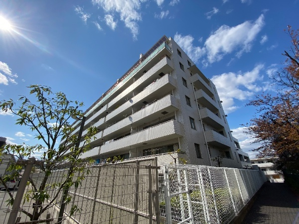 ルネブランクール北千里古江台の外観|建物外観を気になさる方へ、見た目の良い物件です