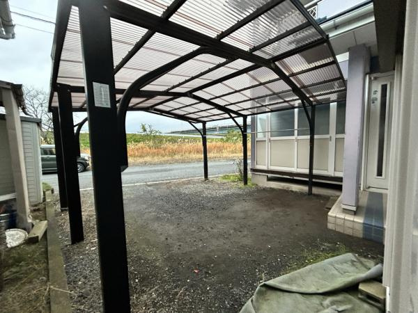 八戸市沼館2丁目の駐車場