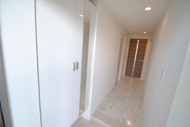 ポルタフォルトゥーナの玄関|同タイプ　イメージ写真