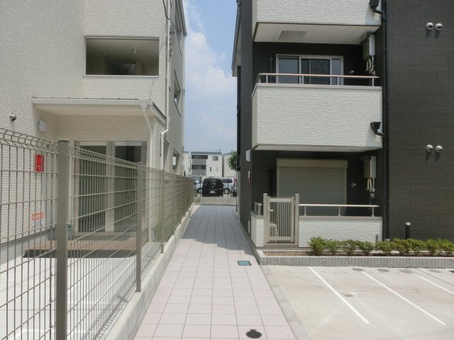 グランエクラ加島Ⅰのエントランス