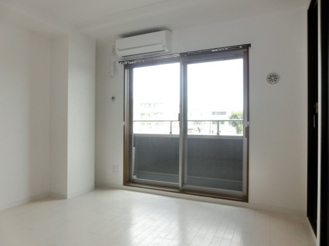 グランエクラ加島Ⅰの洋室