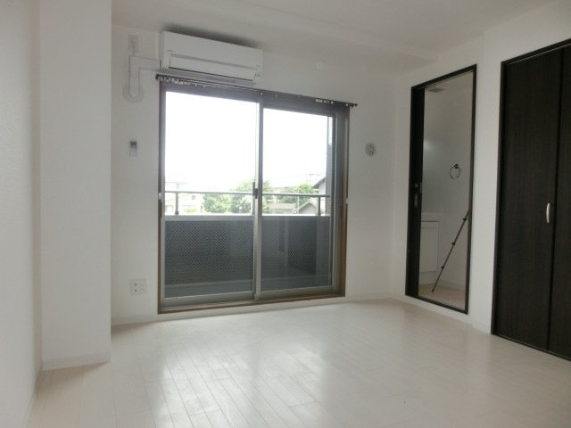 グランエクラ加島Ⅰの洋室