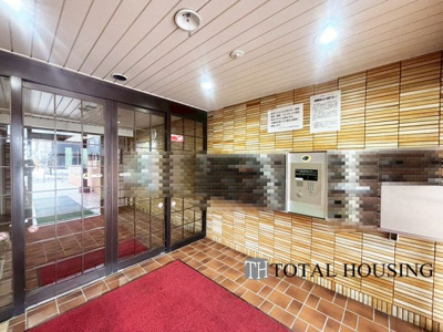 【エントランス】 | ライオンズマンション宮の森第二 | マンションにはオートロックが設置されています。来訪者を事前に確認することができ、お子様のお留守番にも心強いです。