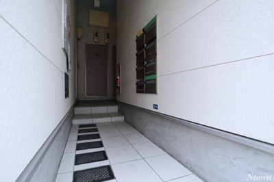 【エントランス】 | ALEX本陣 | 清潔なエントランスです