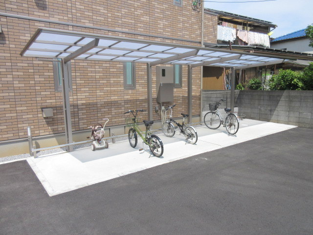 ハイツエイワⅢ　Ｂのその他共用部分|★屋根付き駐輪場★
